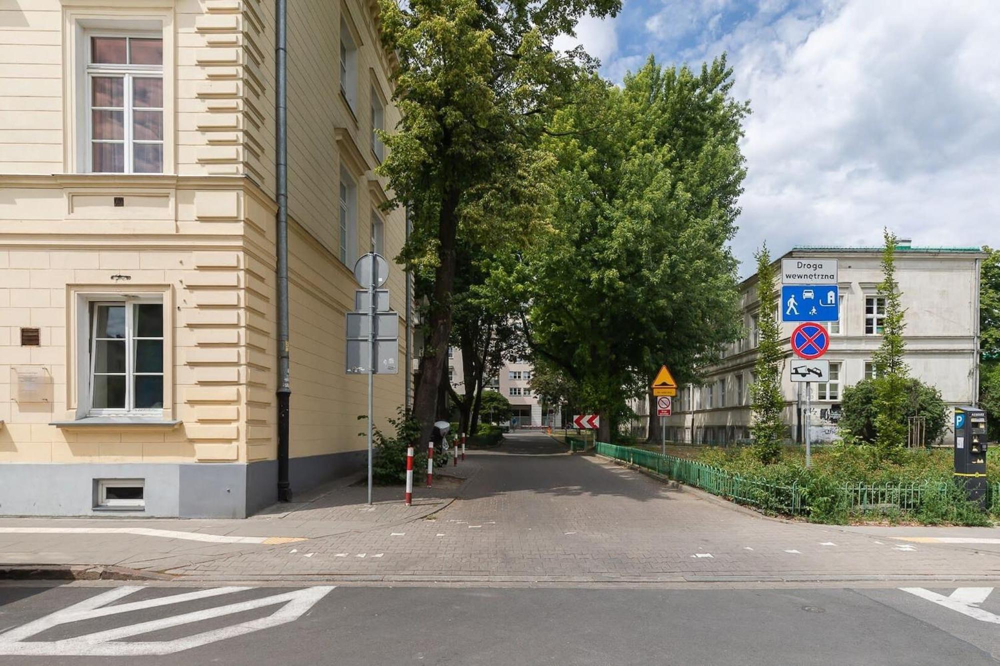 Elektoralna 12A - Colorful Apartment With Balcony By Noclegi Renters Warsaw Luaran gambar